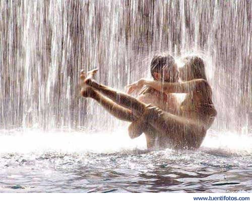 Románticas de Enamorados En Catarata
